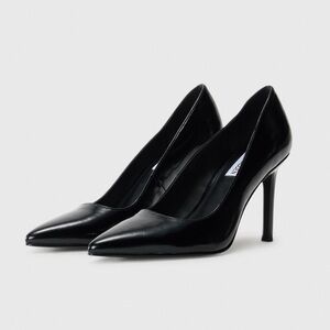 Steve Madden ‘Secured’ Pump in Black Leather